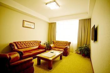 Miaozu Buyi Hotel 凤凰 外观 照片